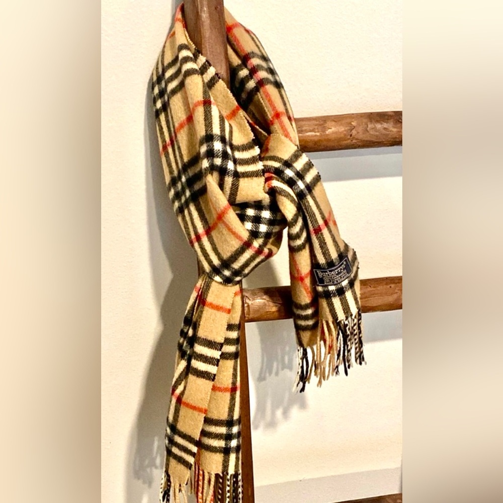 BURBERRYS Tan Plaid Scarf 100% Cashmere (EUC AUTHENTIC VINTAGE) - Picture 1 of 11